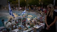Hamás entrega otros cuatro cuerpos de rehenes israelíes a la Cruz Roja: 20 víctimas aún se mantienen en Gaza