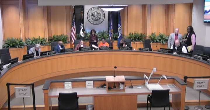 Shreveport City Council debates the future of 'Paint Your Heart Program'