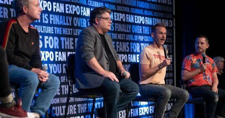 Hobbits return to Denver to celebrate 25th anniversary of "The Lord of the Rings: The Fellowship of the Ring"