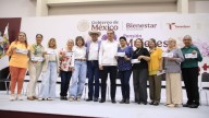 Entrega Américo tarjetas de Pensión Mujeres Bienestar; llegará a 93 mil tamaulipecas