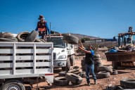 Reparan luminarias, recogen toneladas de basura y pintan vialidades en varias colonias de Tijuana