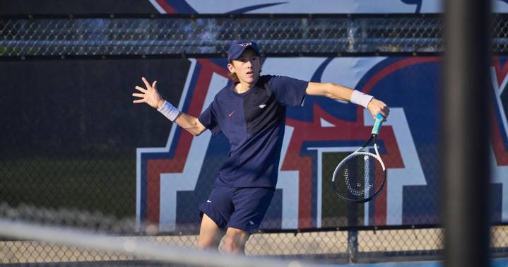 Despite new look, Allen continues to find success on the tennis courts