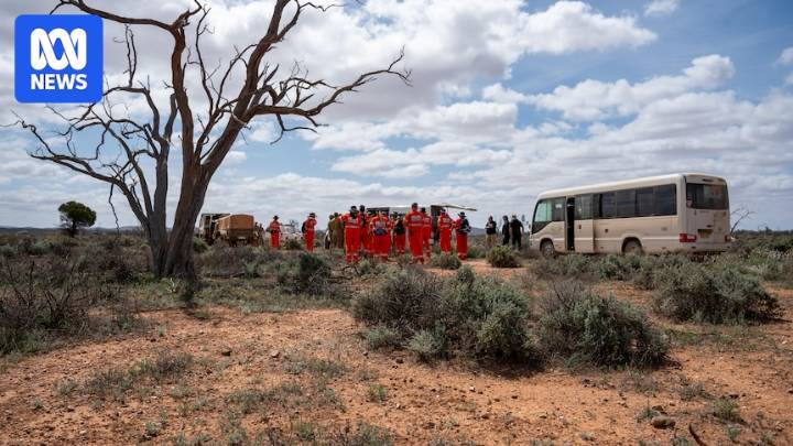 Search for Gus expands as police and ADF return to outback SA sheep station