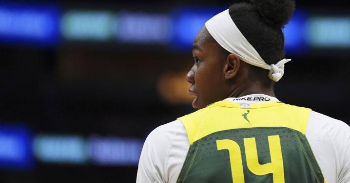 Malonga joins Unrivaled league after leaving Turkey's Fenerbahce