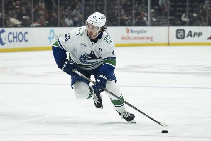 Hughes, Sasson lead Canucks to 8-1 thumping of Flames in pre-season action – Winnipeg Free Press