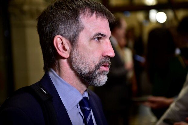 Culture minister praises CBC’s plans to boost local news coverage