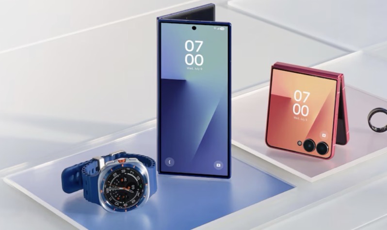 Samsung Ready to Reveal Trifold Phone—While Apple Hasn’t Folded a Thing