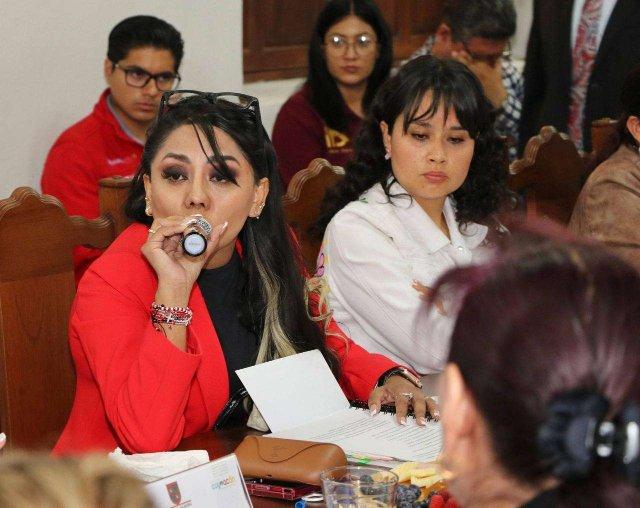 Concejala del PT se enreda en acusaciones contra el IECM