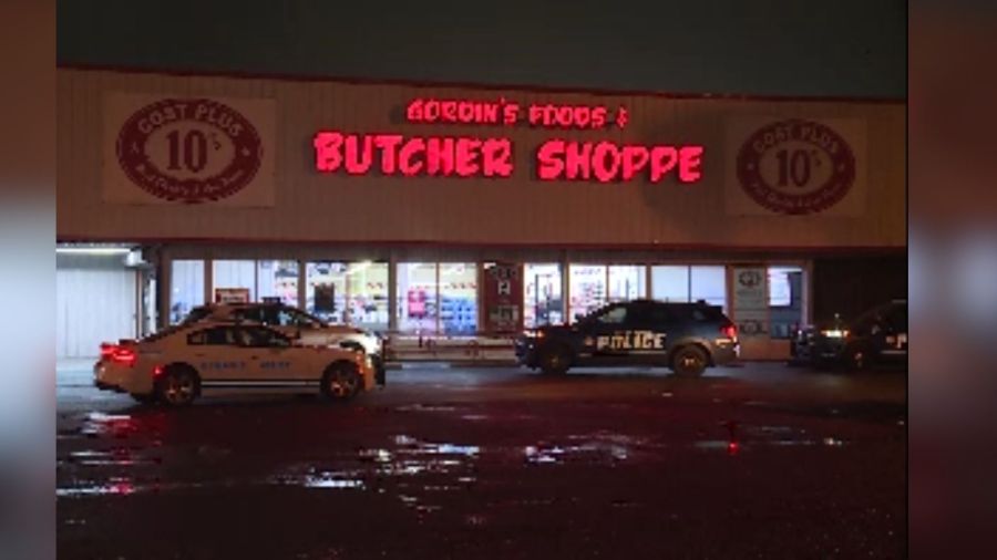 Police investigate break-in at Cherokee area grocery store