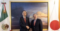 El canciller Juan Ramón de la Fuente y el embajador japonés Kozo Honsei reafirmaron la relación de amistad entre México y Japón, destacando nuevos proyectos de cooperación