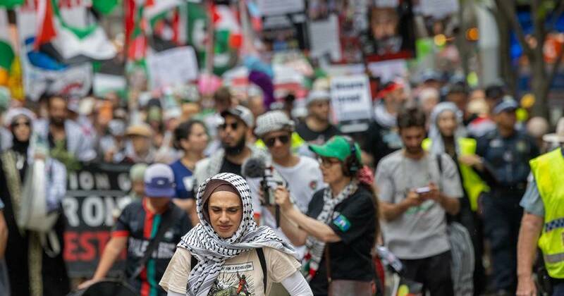 Court tosses out anti-protest laws to guard synagogues
