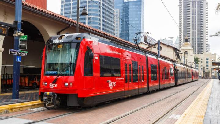 Bicyclist critically injured in downtown San Diego collision with Trolley