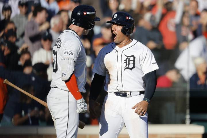 Deadspin | Tigers smack 3 HRs in rout of Mariners to even ALDS