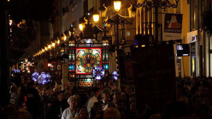Desvíos de autobús en Zaragoza por el Rosario de Cristal: así quedan las líneas este 13 de octubre