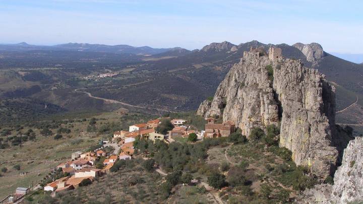 El pueblo de Cáceres que tiene su ayuntamiento en una pedanía