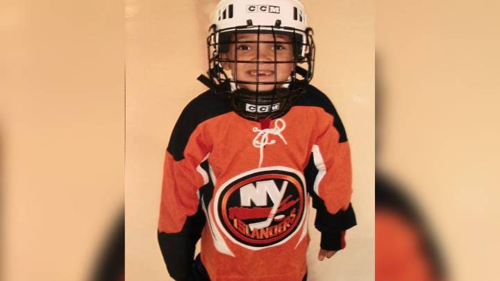 Islanders post cute throwback picture of Warren before 1st game