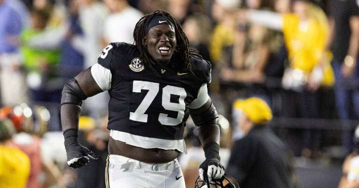 Big 12 lands season-high 5 teams in the AP Top 25, No. 9 Vandy's ranking highest since 1937, LSU out