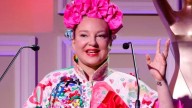 El esposo separado de la cantante Sia quiere una manutención mensual de US$ 250.000