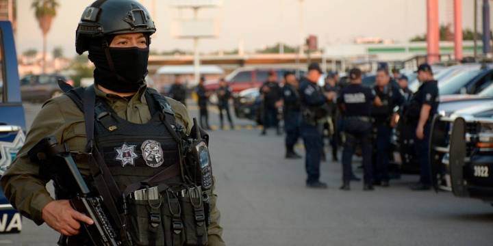 Atacan con artefacto explosivo un expendio de cerveza en Mazatlán, Sinaloa