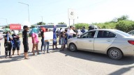 Bloquean Avenida Múnich, en Mazatlán, para exigir ampliación de rutas de camiones ya autorizadas