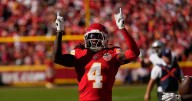 Game report | Chiefs earn 1st shutout since 2011 in rout of rival Raiders