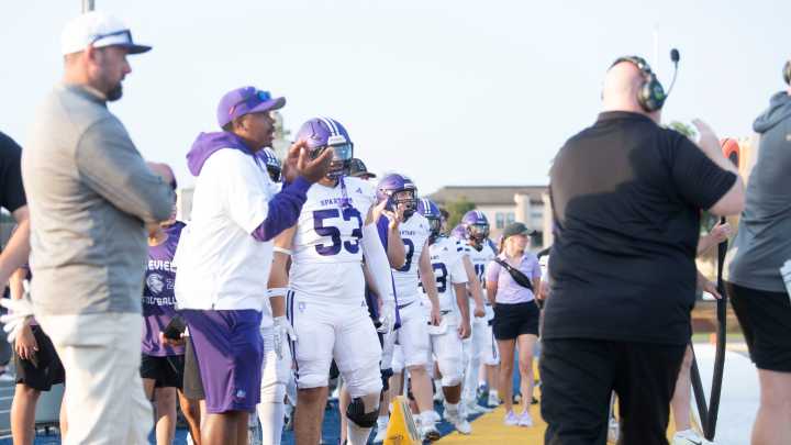 Live Updates for Battle Creek high school football scores for Week 9