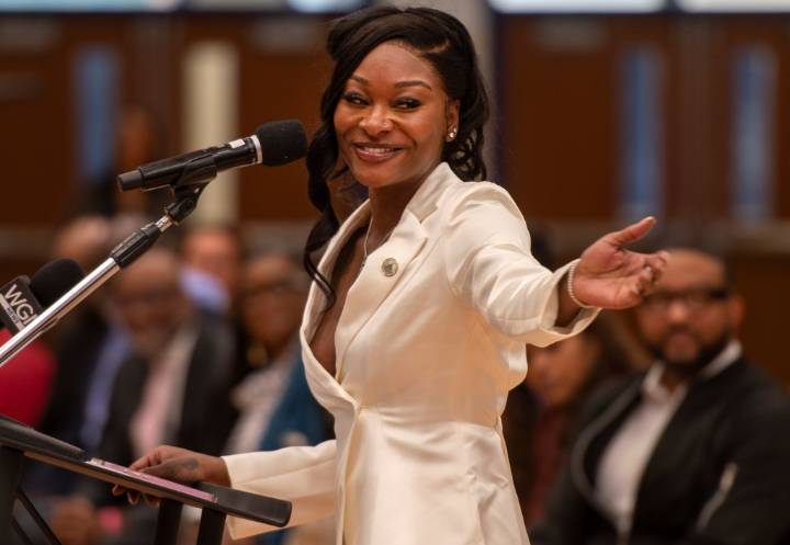 WNBA champion Dana Evans earns key to Gary’s heart