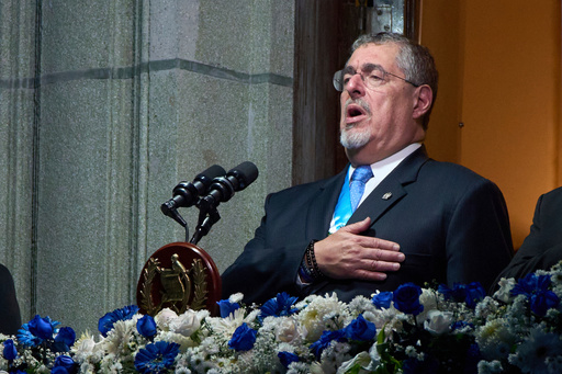 Presidente de Guatemala denuncia intento de golpe de Estado por parte de la fiscal general y un juez