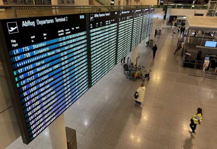 Los drones intrusos cierran el aeropuerto de Munich mientras Europa busca sus bases de lanzamiento