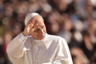 Pope Praises the Press, Urges It to Fight Back Against ‘Ancient Art of Lying’