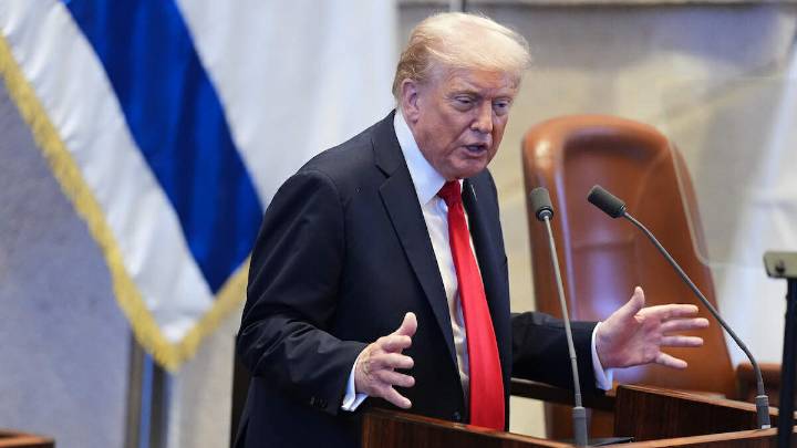 Trump's Address To Israel Interrupted By Far
