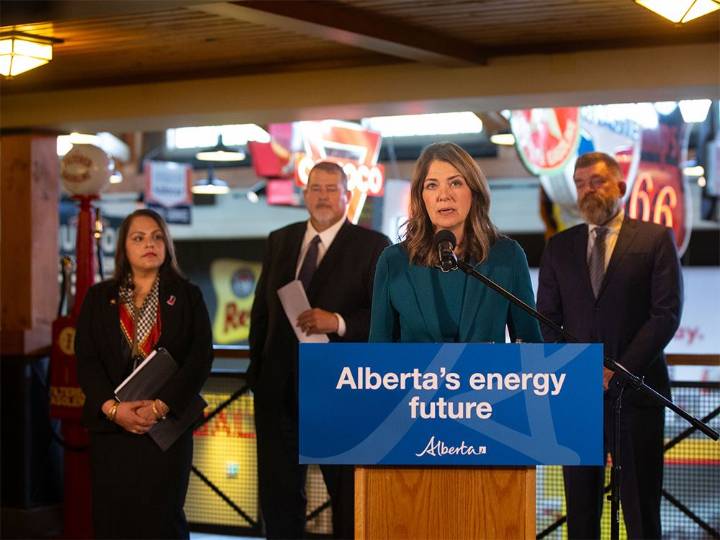 Varcoe: It's Ottawa's move next in the oil pipeline debate