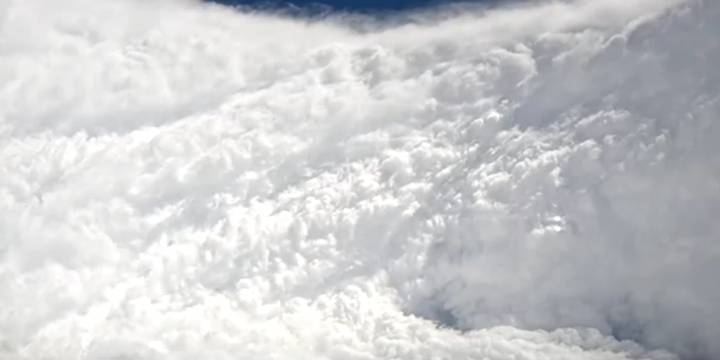 Dentro del monstruo: el vuelo de los cazadores de huracanes en el corazón de Melissa