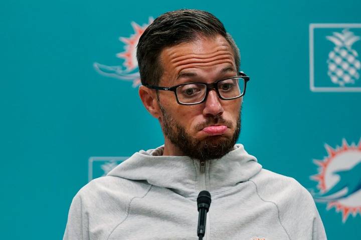 Mike McDaniel todavía no teme por su futuro aunque los Dolphins podrían despedirlo esta semana
