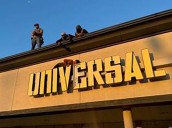 ICE Houston arrests illegal alien and suspected MS-13 gang member stuck on local business sign after attempting to flee