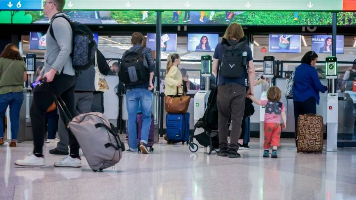 De Denver a Nueva Jersey: continúan los retrasos en los aeropuertos por el cierre del gobierno