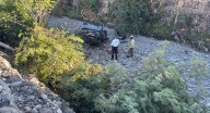 Hombre pierde control de vehículo y cae en canal al poniente de Hermosillo: lo rescatan tras quedar prensado