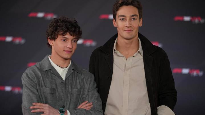 George Russell and Kimi Antonelli staying with Mercedes F1 team in 2026