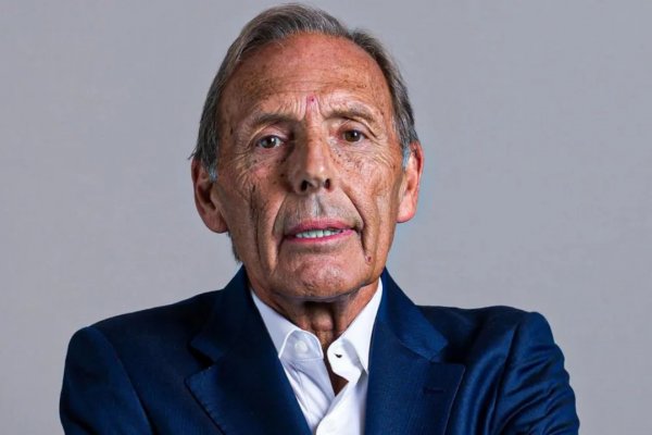 Boca homenajea a Miguel Ángel Russo con una frase en su micro