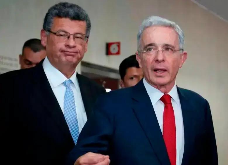 Es una “fábula”: Granados por compulsa de copias contra Uribe por dos homicidios
