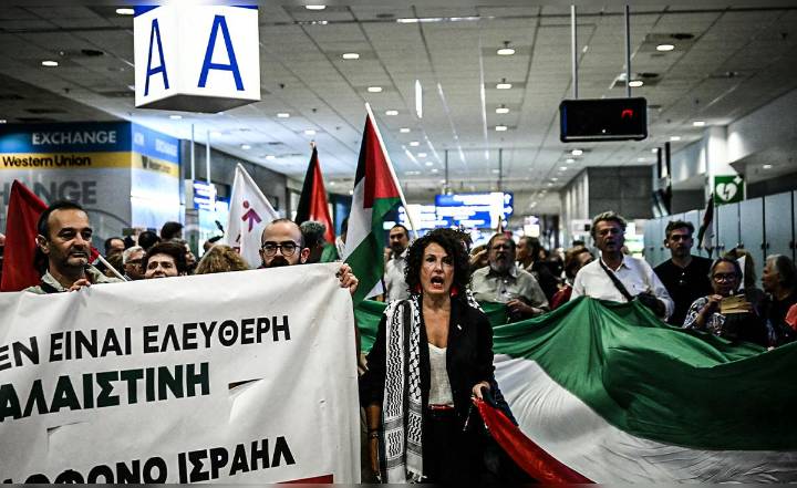 Liberan latinoamericanos parte de la flotilla que llevaba ayuda a Gaza y que fue intervenida por Israel