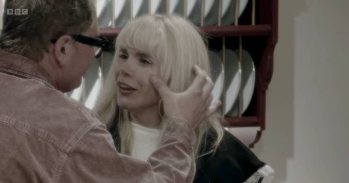 Celebrity Traitors' Paloma Faith reveals Alan Carr's one 'giveaway' after brutal first murder