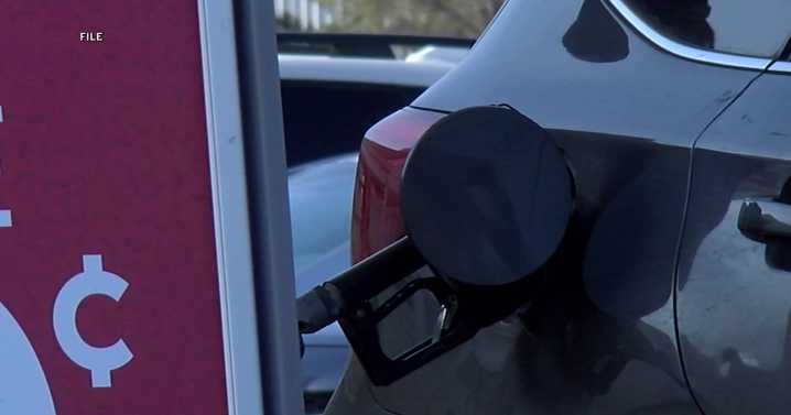 Gas prices down, heading towards predicted record low $2.99 per gallon