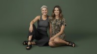 Liquidan ropa de mujer para el Día de la Madre desde $11.199,30 y con hasta 30% de descuento