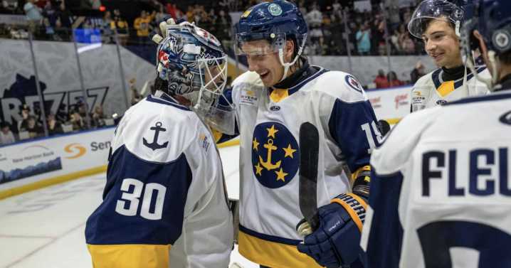 Admirals shine in home opening win over Worcester