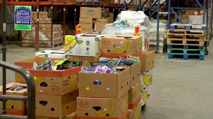 SNAP benefits running dry causes increased foot traffic at food pantries