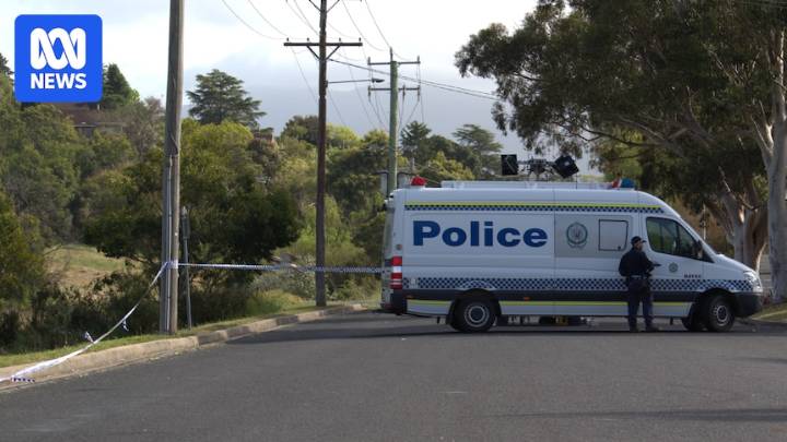 Suspects involved in Bega stabbing death still at large, as police say chainsaw did not wound anyone