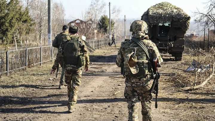 Fusilamientos, fosas y "misiones suicidas": así es como Rusia castiga a los soldados que se niegan a luchar