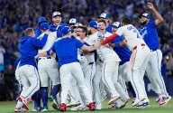 Blue Jays Secure World Series Spot With Dramatic Victory Over Mariners