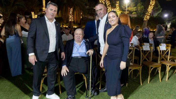 Homenaje a Ramón Riquelme